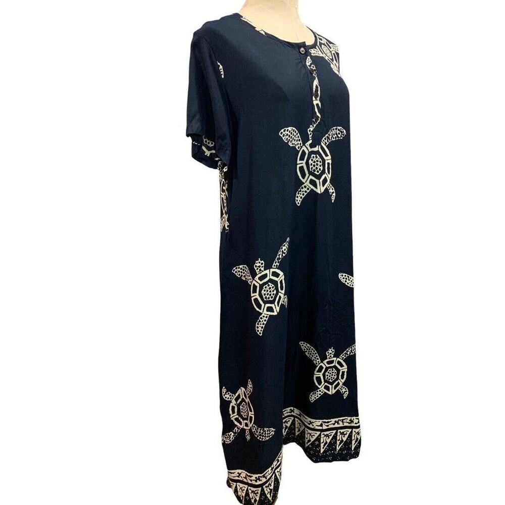 Medium Heather Nicole 1990s Vintage Women's Shift Rayon Turtle Print Dress